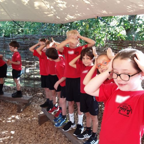 20230907093737blur1)